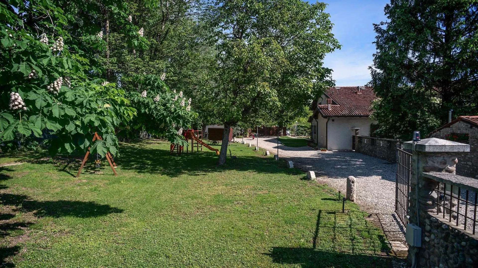 Affittacamere Fior Di Pesco Sommacampagna Casa di campagna
