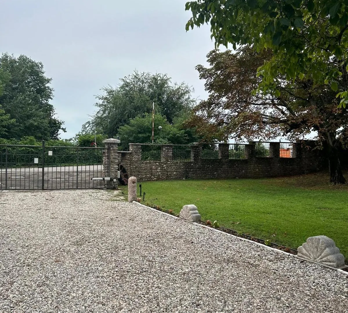 Affittacamere Fior Di Pesco Sommacampagna Casa di campagna